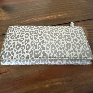 Elegant Gray Leopard Print Wallet